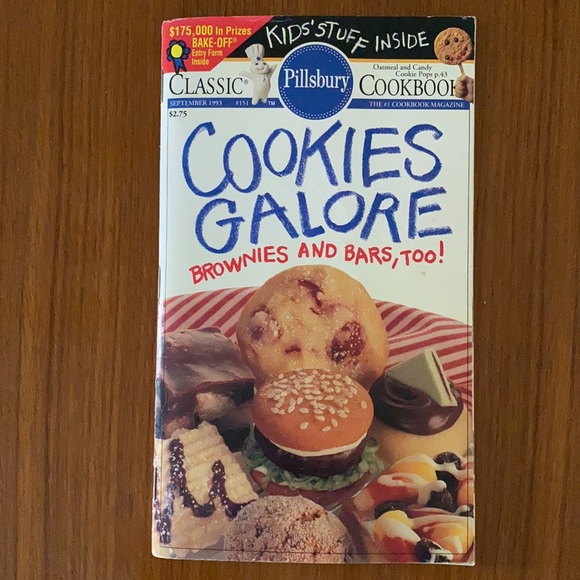 VINTAGE Bundle of 5 Pillsbury Cookbooks  1989-1993 - Picture 10 of 12